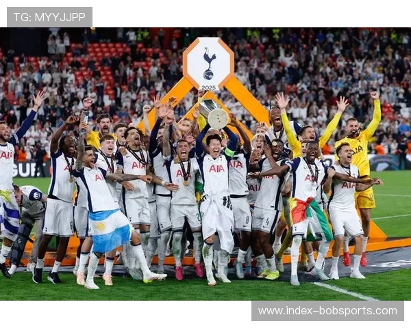 波尔图新星弗罗霍尔特引发阿森纳热刺马竞激烈争夺战