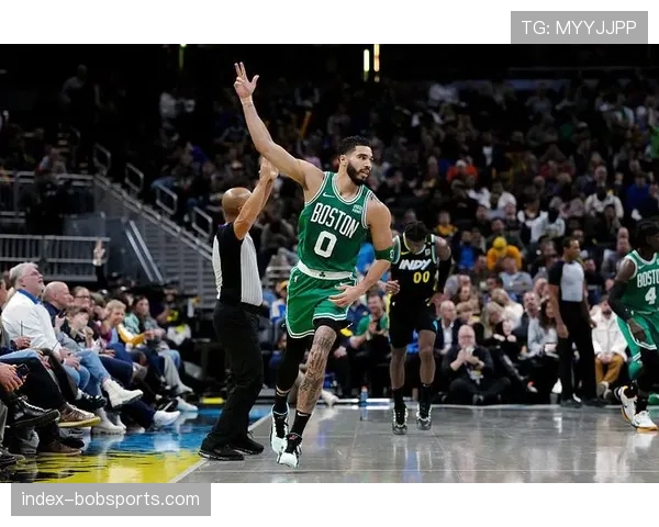 凯尔特人客场力克太阳，塔图姆布朗双探花组合统治攻防